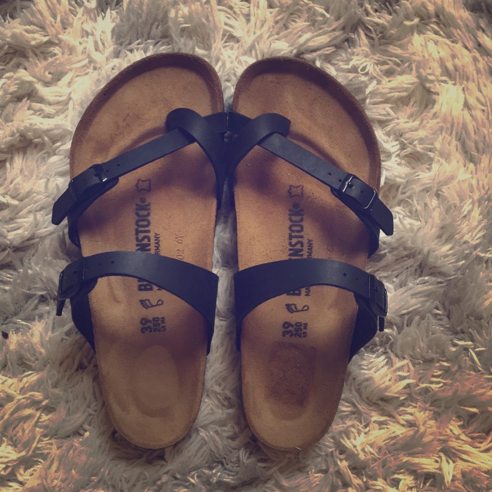 NEW black birkenstock 39 sandals